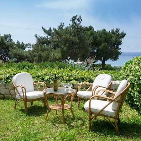 Beach House Near Athens Agia Marina  Экстерьер фото